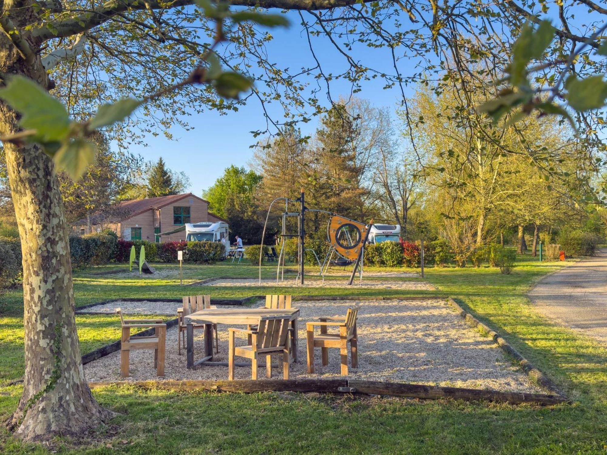 Onlycamp Camping Le Champ D'Ete Reyssouze Exteriér fotografie